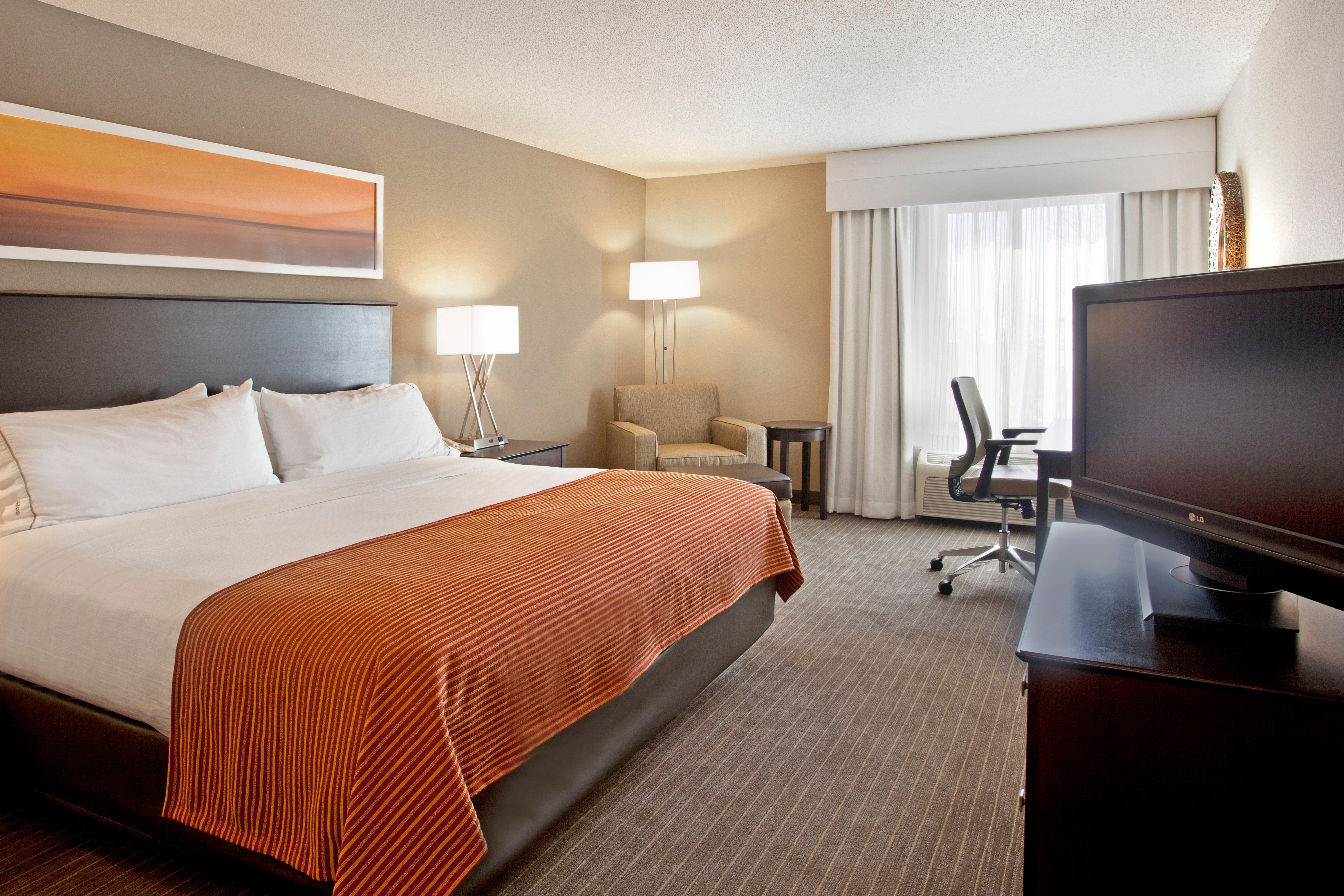Holiday Inn Express Hotel & Suites Minneapolis - Minnetonka, An Ihg Hotel Exterior photo